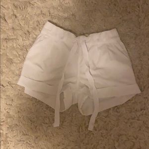 Lululemon Spring Break Away Short